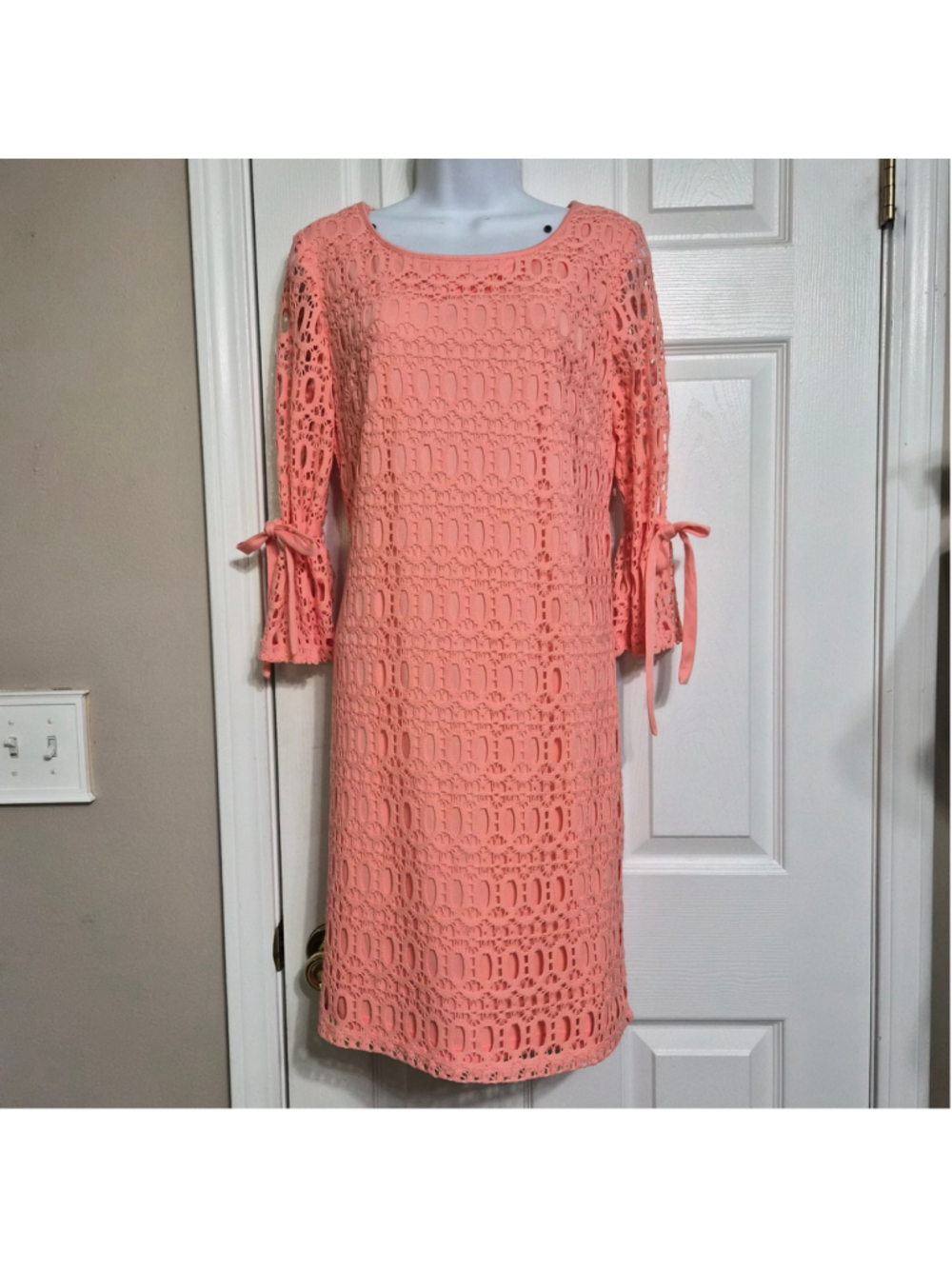 R&K Beautiful Coral Crochet Over Slip
 Dress 3/4 Sleeve. Size 6